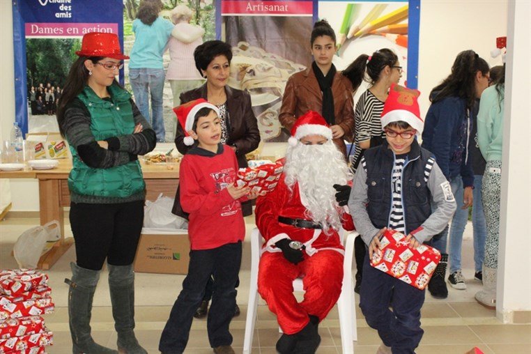 La chaine des Amis presente Noel des eleves de l etude du soir